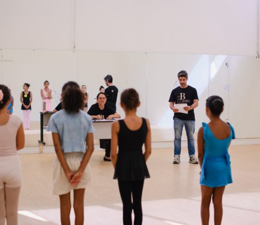 Projeto de ballet clássico oferece vagas gratuitas