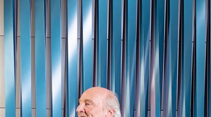 Hunter Douglas e Hans Donner apresentam o Cinetic Brise