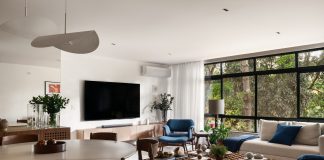 Apartamento em Brasília preserva piso original e transforma memória familiar em protagonista