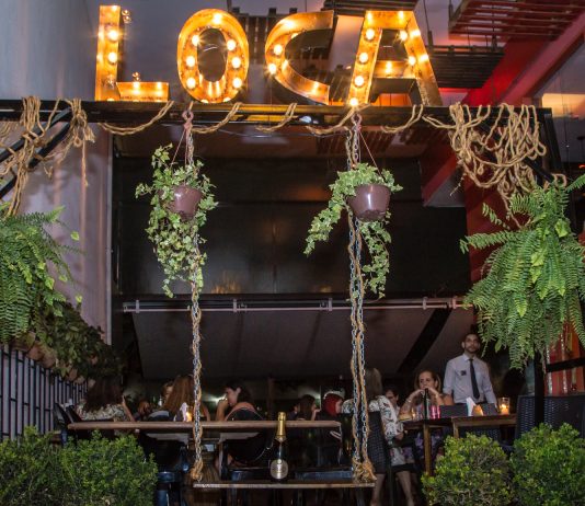 Loca Como Tu Madre promove feijoada solidária neste sábado