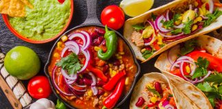 Espaço 365 promove noite mexicana