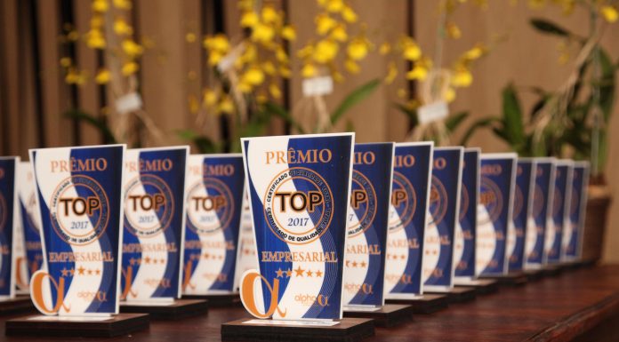 Casa Decorações recebe prêmio de reconhecimento