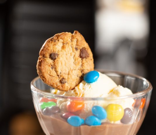 Barbacoa colore o Dia das Crianças com sobremesa especial