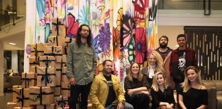 Natuzzi Italia exibe vitrine conceitual, urbana e interativa para o Natal