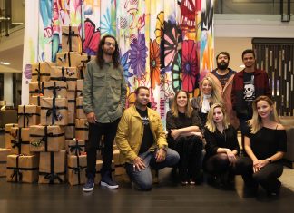 Natuzzi Italia exibe vitrine conceitual, urbana e interativa para o Natal