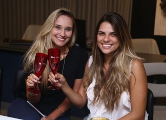 Idélli Brasília recebe arquitetos e designers para noite de harmonização de vinhos