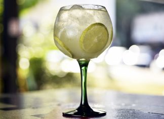 La Rubia Café lança open bar de coquetéis às terças e quartas