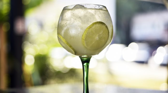 La Rubia Café lança open bar de coquetéis às terças e quartas