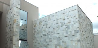 Alerta de tendência: área externa e o charme das pedras naturais