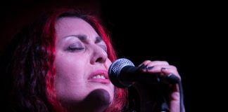 Cantora argentina Val Klay lança seu primeiro CD