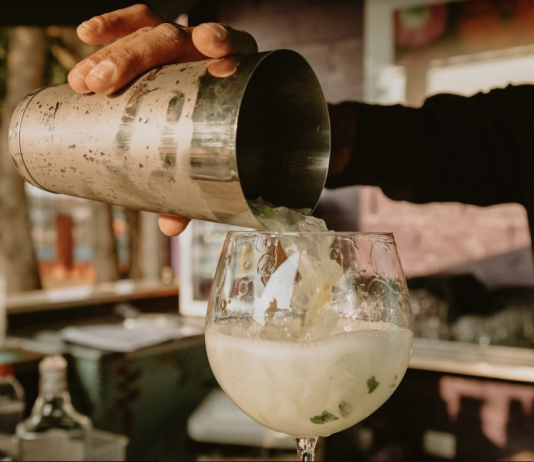 LayBack Park oferece happy hour na Orla do Lago