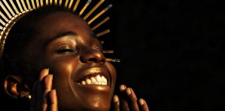 Bloco É de Nãnan 2020 desfila cultura afro-brasileira