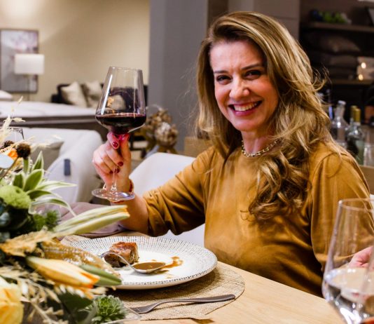 “Mestres pelo Brasil” é o tema de nova série de lives da chef Leninha Camargo