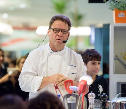 Chef de cozinha Claude Troisgros apresenta aula show gratuita na capital