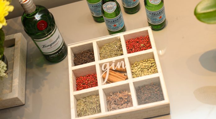 Pedras nos detalhes e em todos os ambientes