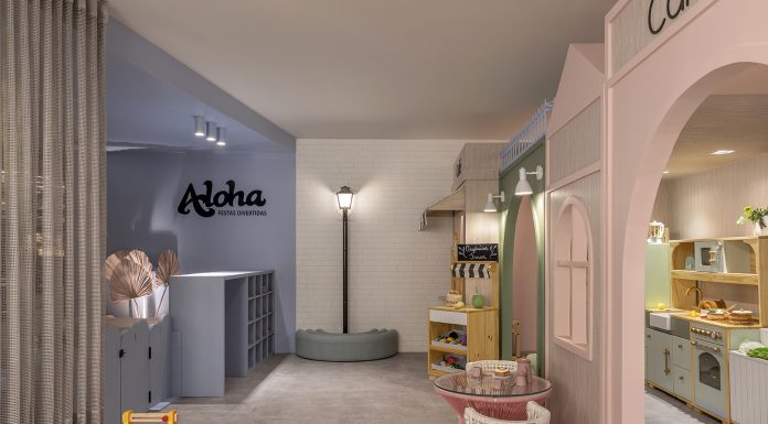 CASACOR Brasília recebe oficina de bonecos de papel vintage