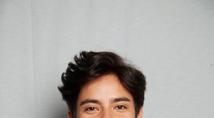 Desfile de estilista indígena marca o pré-lançamento do 16º Salão do Artesanato