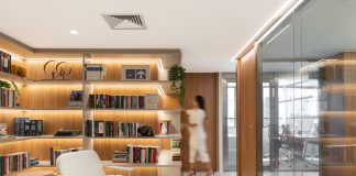 Estética e funcionalidade marcam projeto de escritório de advocacia