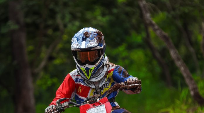 Garoto brasiliense se destaca no motocross nacional