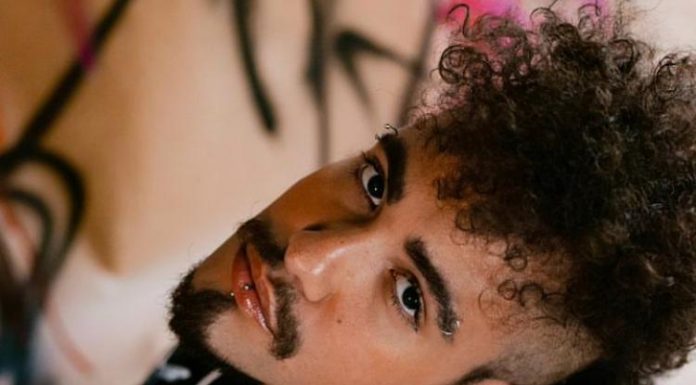 Victor Hugo Soulivier representa o Brasil na Semana de Moda de Camarões