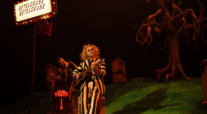 Novo filme de Tim Burton garante topo das bilheterias brasileiras e mundiais