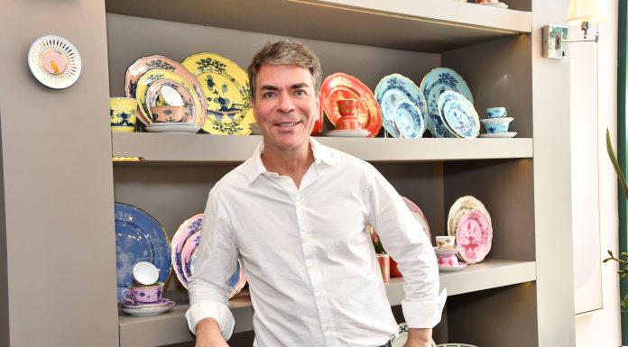 Imprensa e convidados marcam presença na abertura da Casa 6F