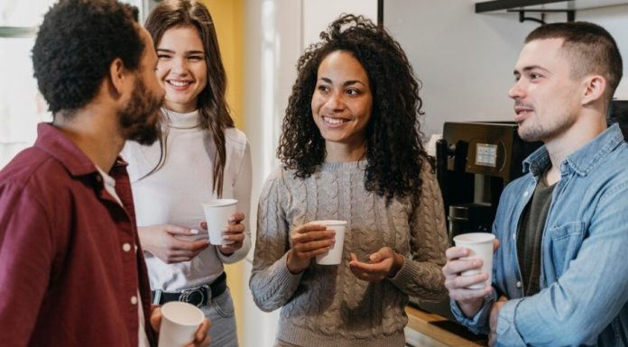 ‘Entre Vírgulas’ promove debate sobre processos eficientes e networking