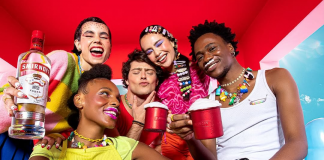Smirnoff faz história no Lollapalooza Brasil 2025 com drinks sem álcool