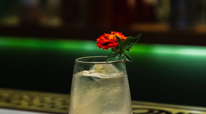 Monet inspira novo bar em Brasília