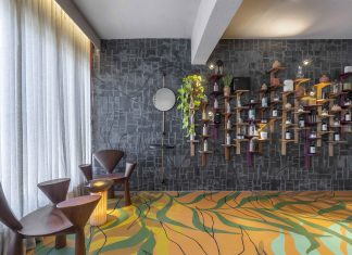 Olfati por Rick Hudson: rituais, memórias e aromas na CASACOR Brasília