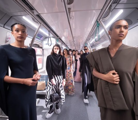 Motiva e SPFW promovem desfile assinado por Glória Coelho na Estação Júlio Prestes