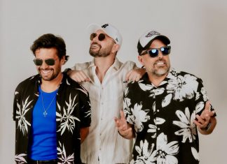 Pré-carnaval do bloco Eduardo & Mônica mistura rock e clima de bloquinho no Galpão 17