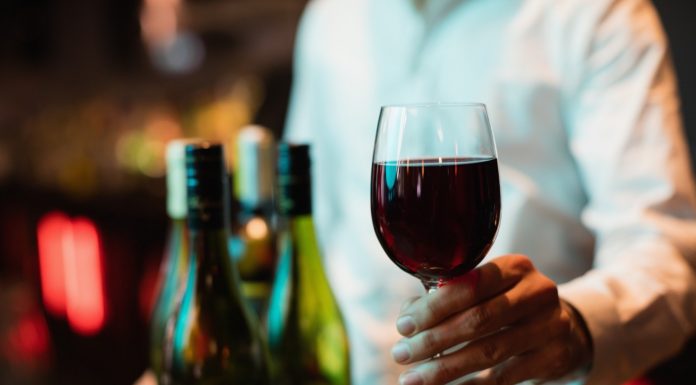 Ultrabox realiza festival de vinhos com degustação e ofertas especiais